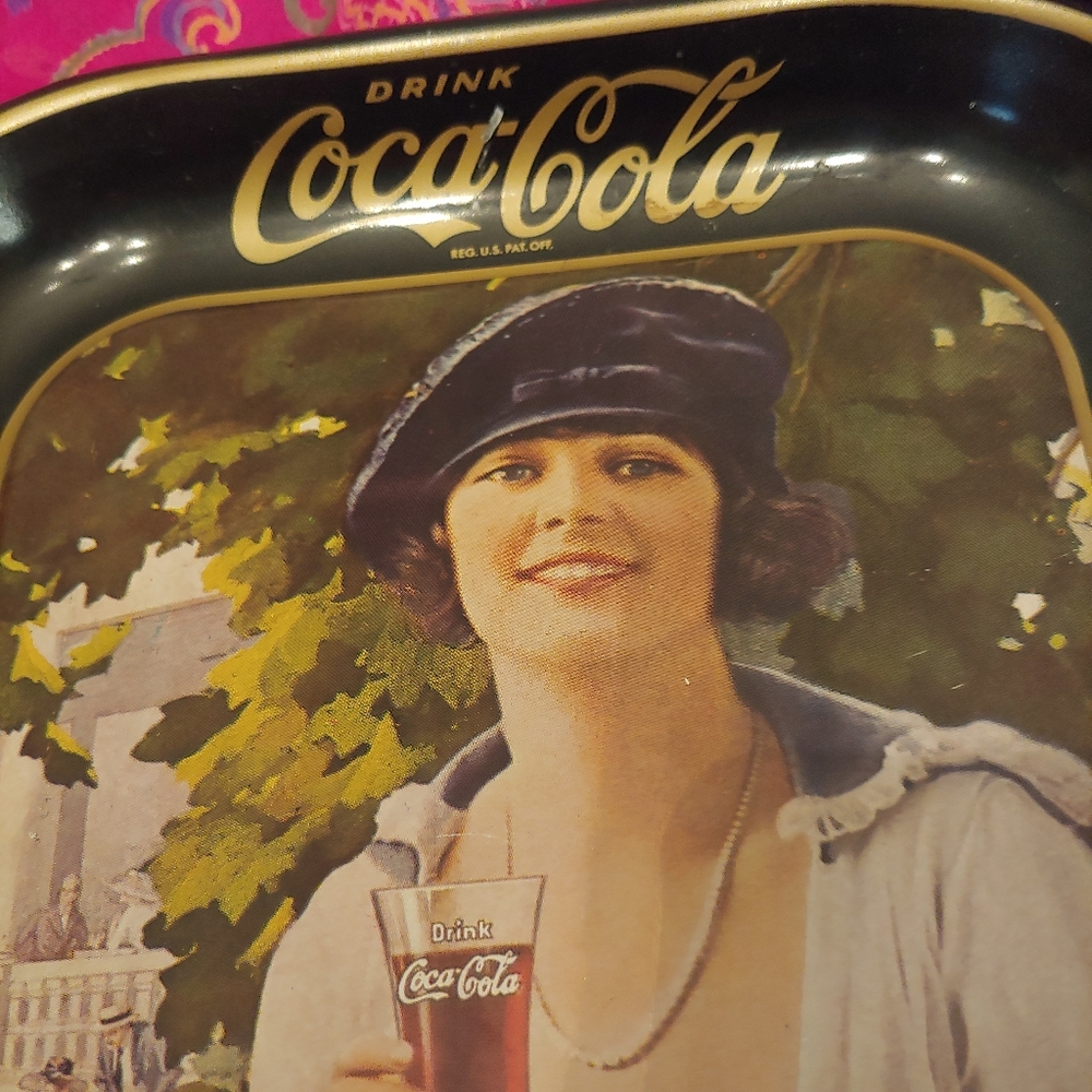 flapper girl Coca-Cola tray - Picture 2 of 11